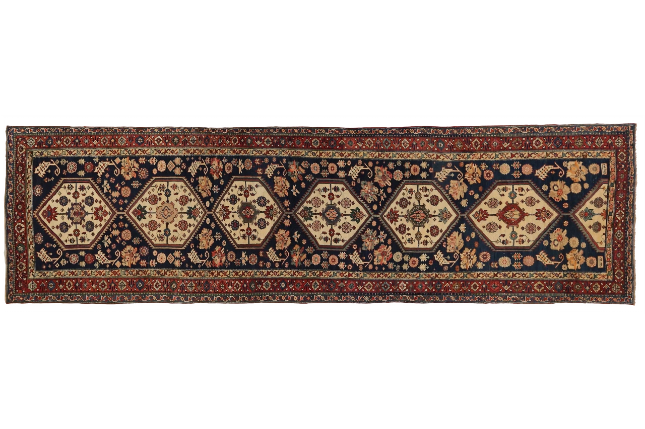 Antique Persian Bijar Traditional Rug 52081