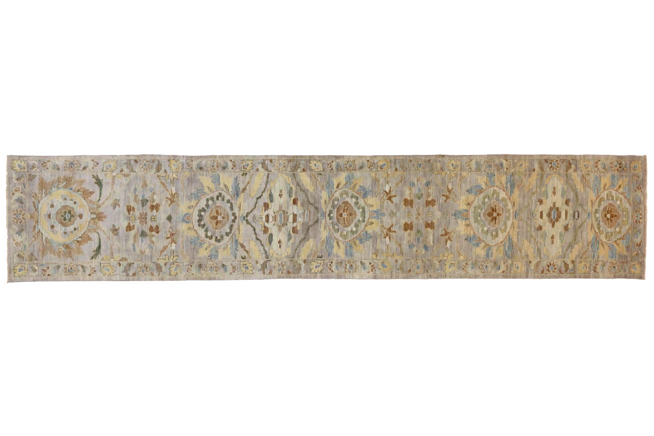 Persian Sultanabad Transitional Rug 68948