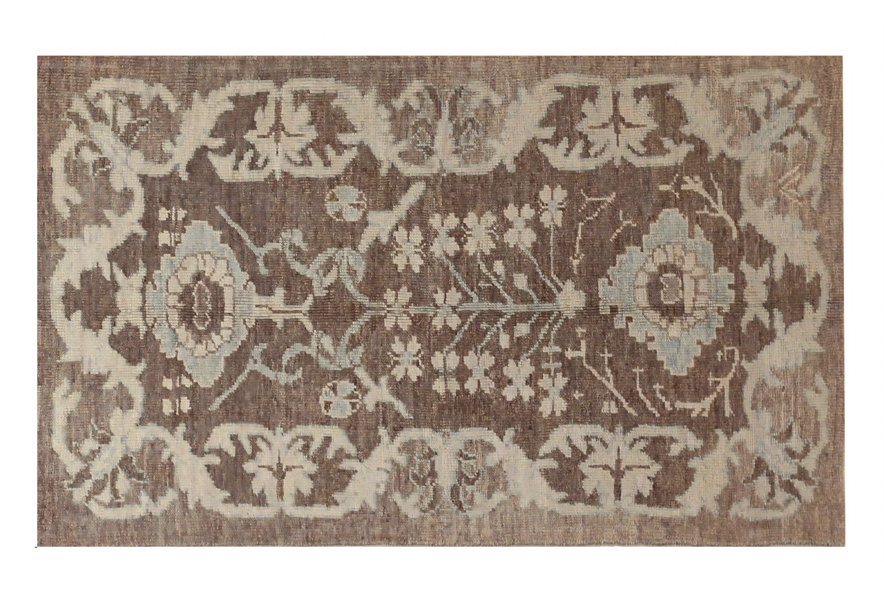 Persian Oushak Traditional Rug 88156