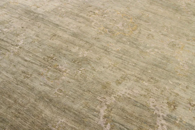 Persian Sultanabad Transitional Rug 67813