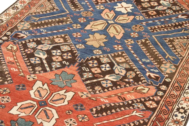 Antique Persian Shiraz Traditional Rug 67919