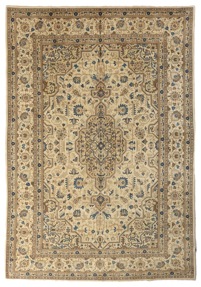 Antique Persian Kashan Traditional Rug 68006