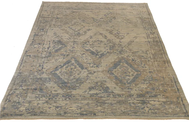 Persian Sultanabad Transitional Rug 68026
