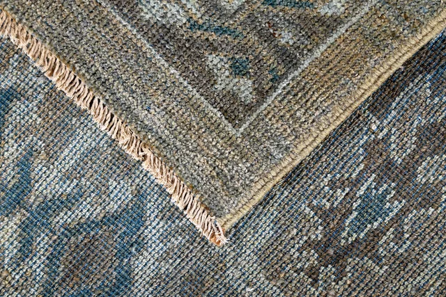 Persian Sultanabad Transitional Rug 89374