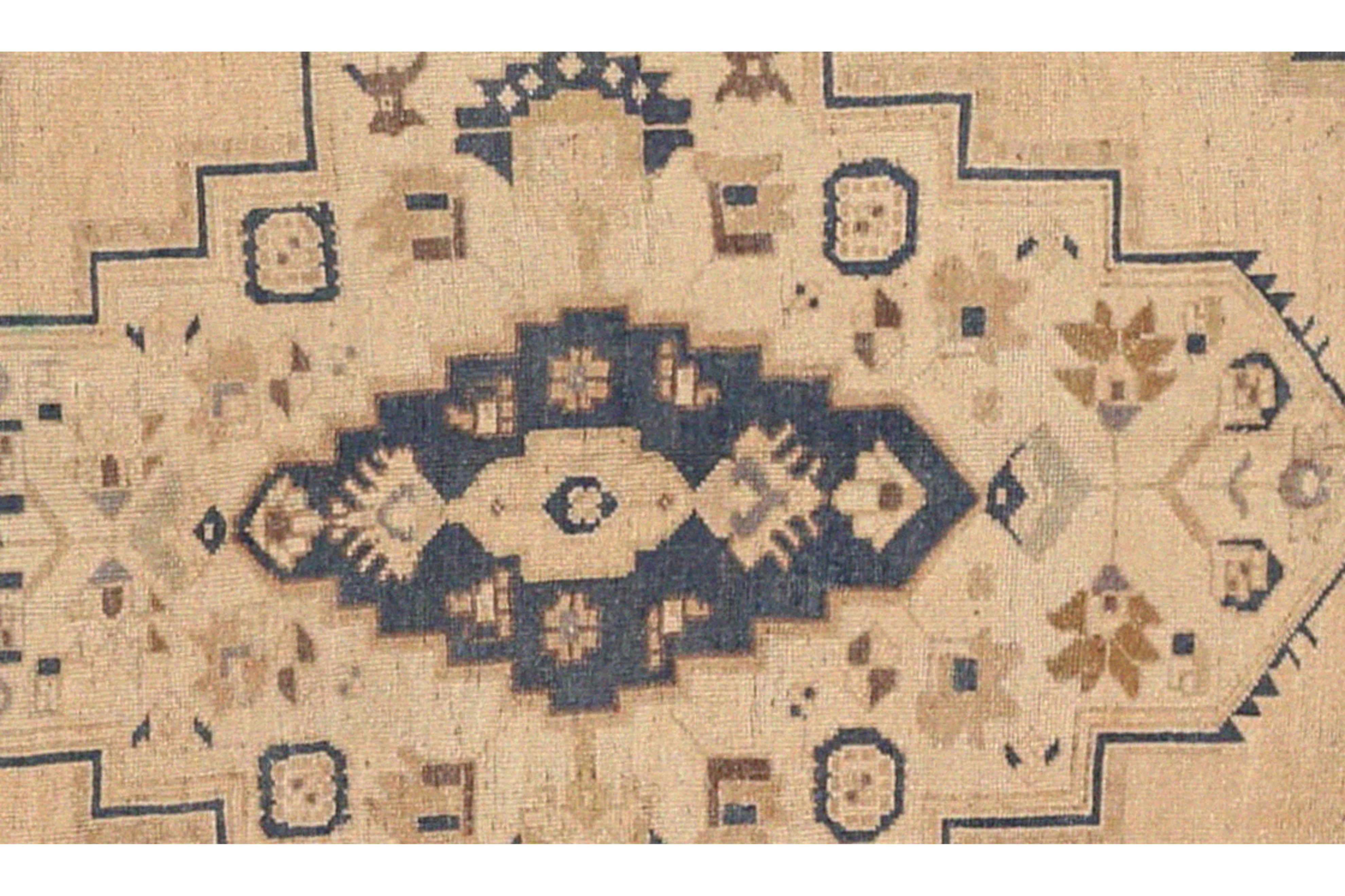 Thumbnail 4 for Vintage Turkey Traditional Rug 92729