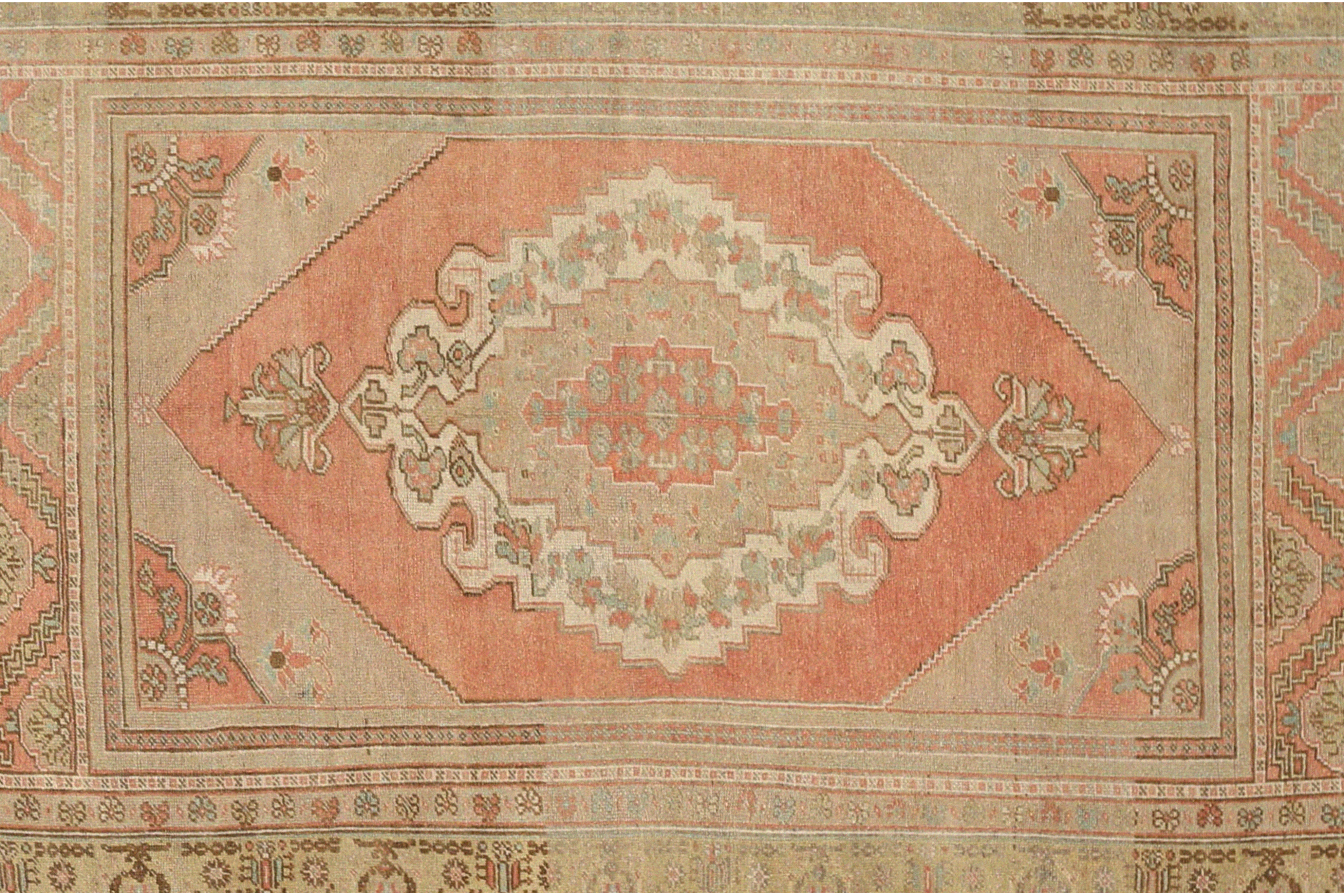 Thumbnail 3 for Vintage Turkey Traditional Rug 92742