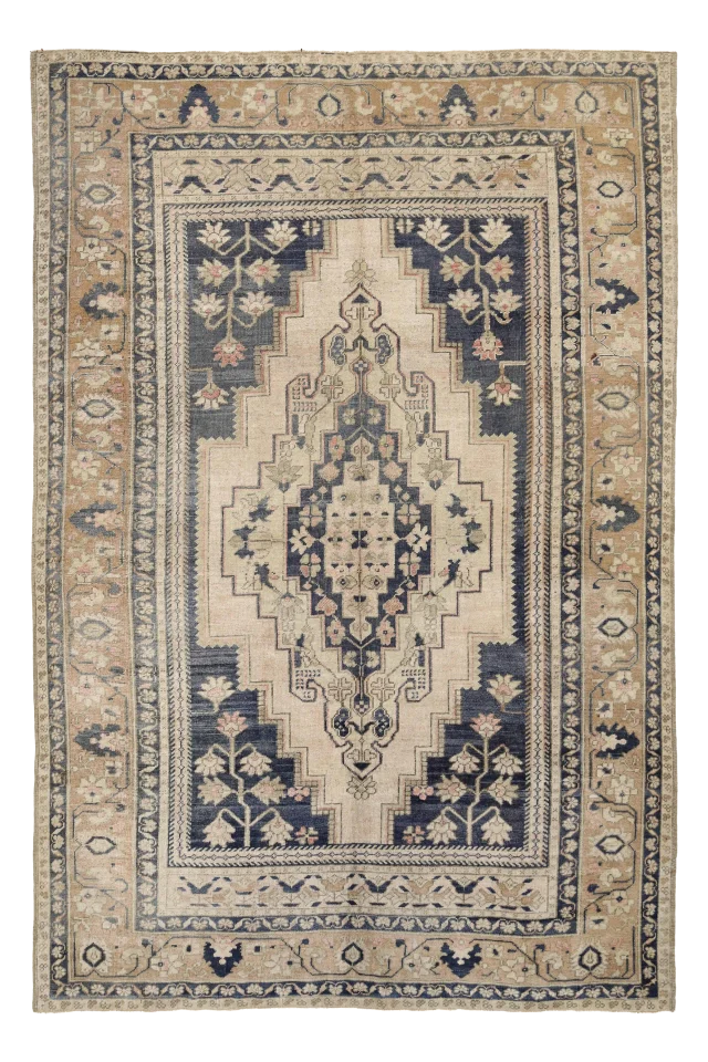 Antique Turkey Traditional Rug 93021