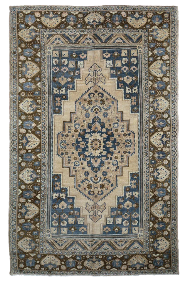 Antique Turkey Traditional Rug 93123