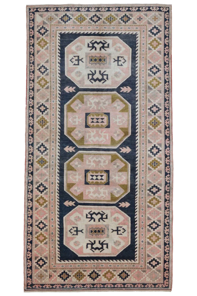 Antique Turkey Traditional Rug 93130