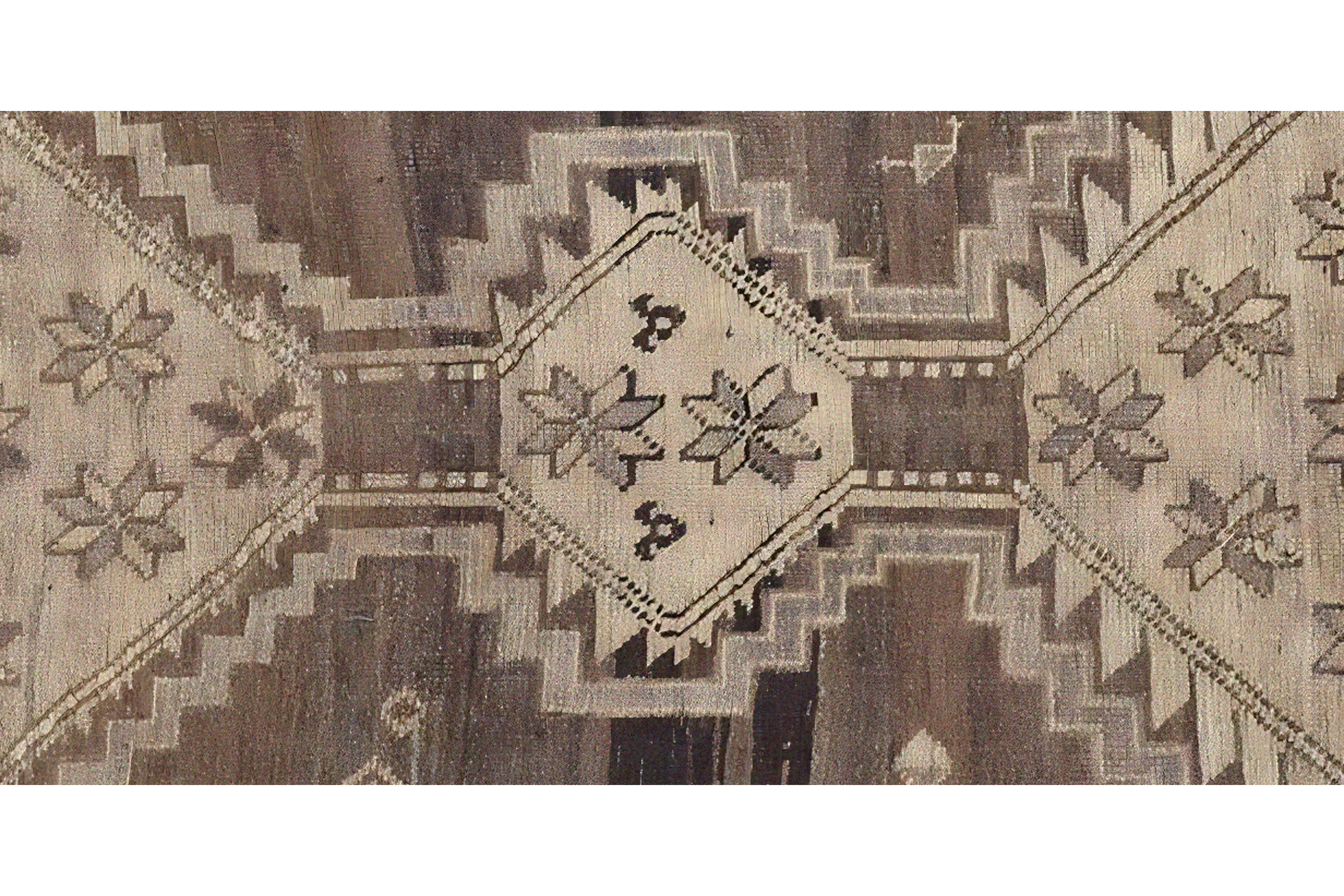 Thumbnail 4 for Antique Persian Bijar Traditional Rug 96713