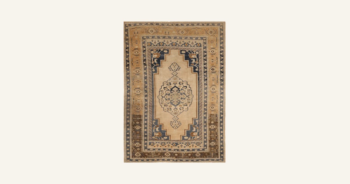 Antique Turkey Traditional Rug 92983 | Arsin Rug Gallery